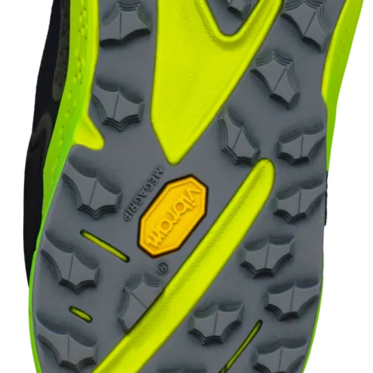 Đế Vibram® Megagrip™ thiết kế mới